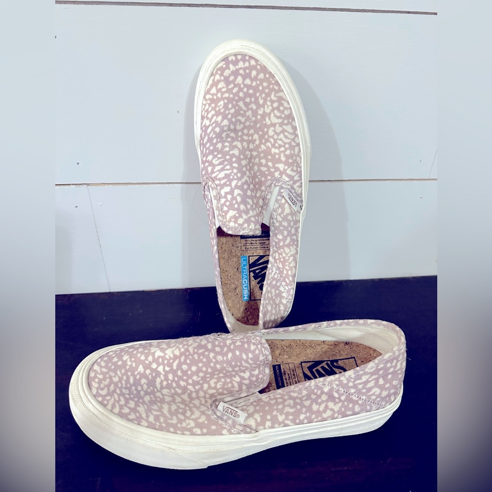 Vans size 6.5 womens. Mauve in color.
